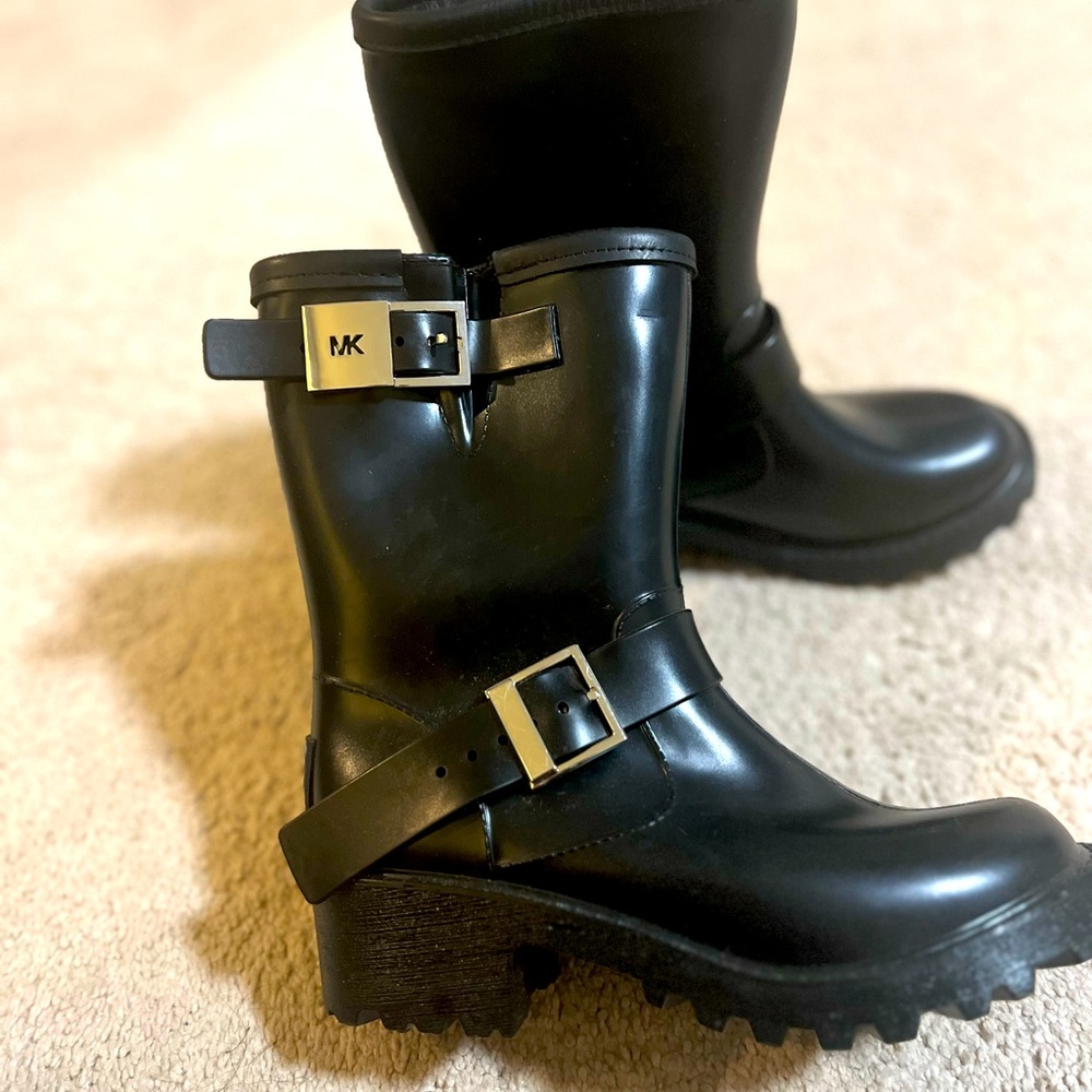 Michael Kors black rain boots Woman’s size 5